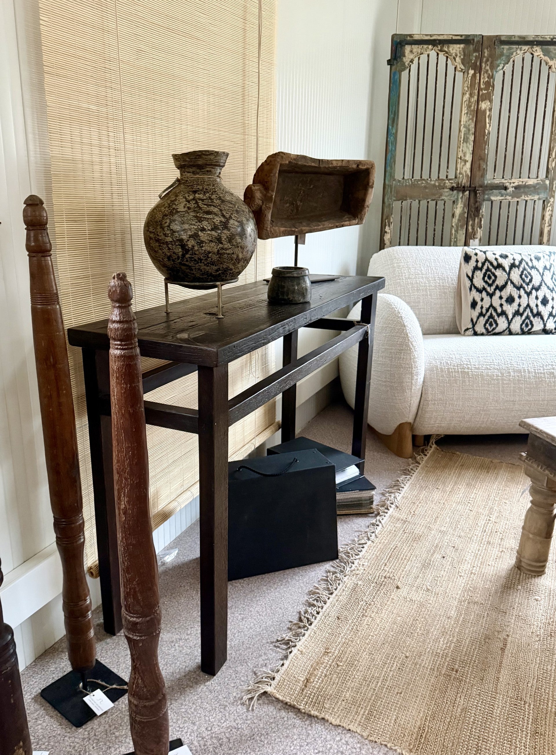 Mélanger ancien et moderne : comment intégrer du mobilier ancien dans un intérieur contemporain
