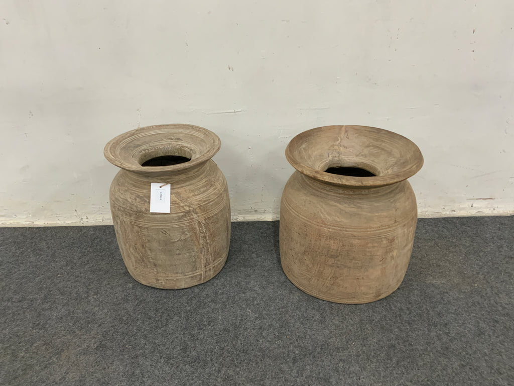 Pot ancien patiné