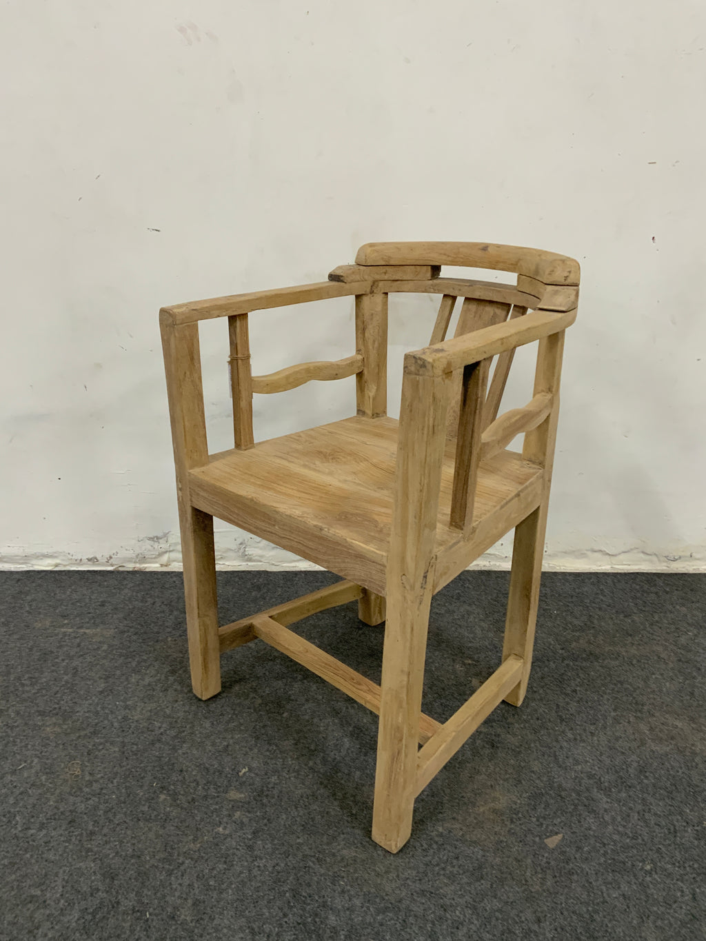 Fauteuil  en bois massif