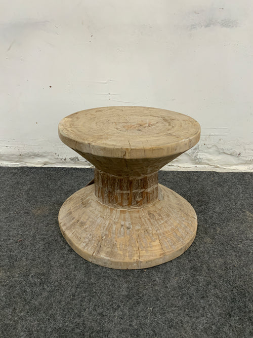 Bout de canapé ancien en bois