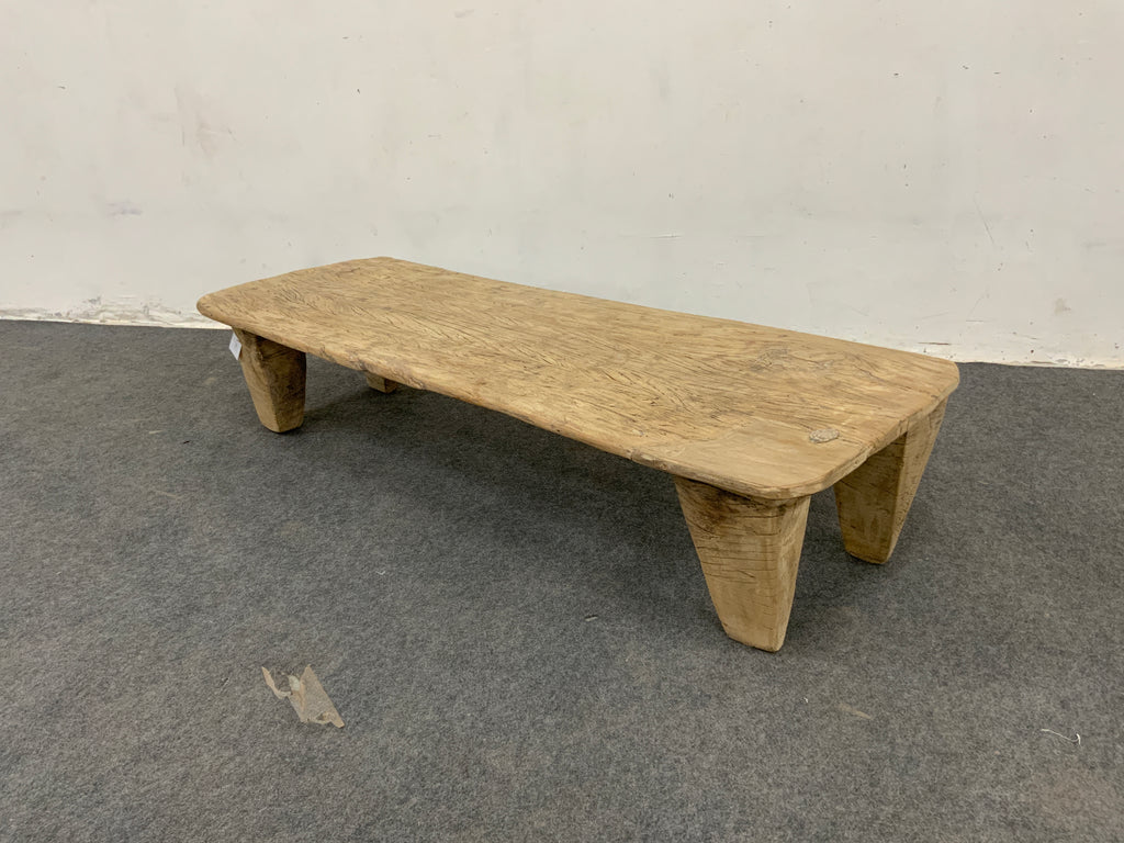 Grande table basse ancienne en bois massif – pièce unique
