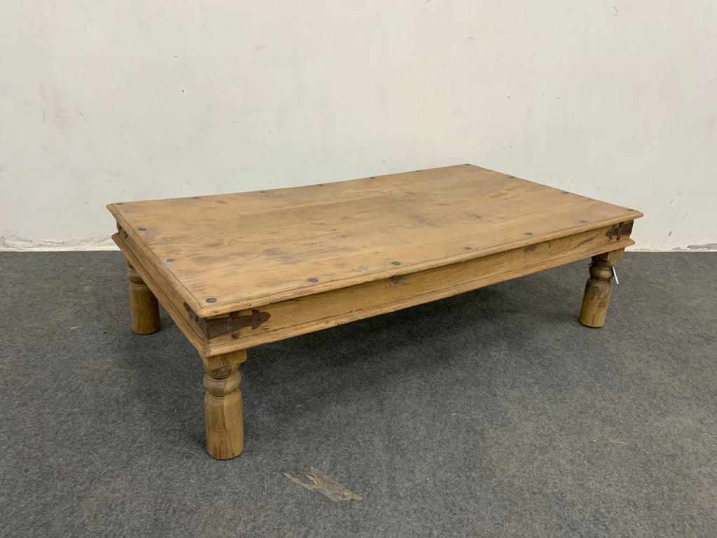 Grande table basse ancienne en bois massif