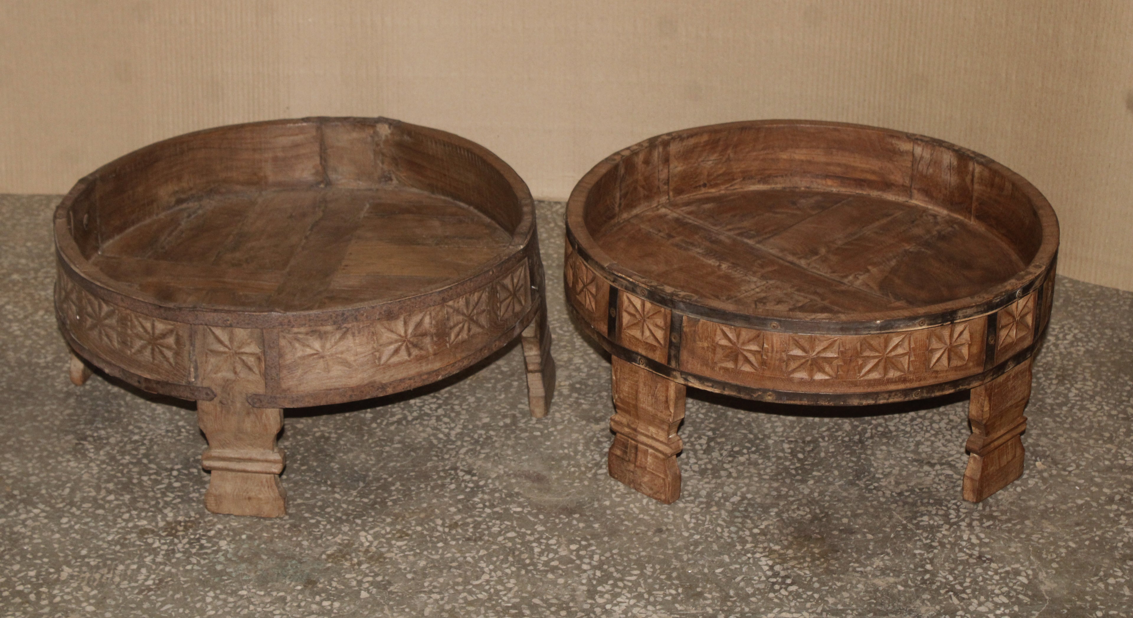 Petites tables basses anciennes rondes
