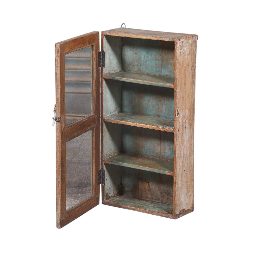 Vitrine murale ancienne en bois patiné