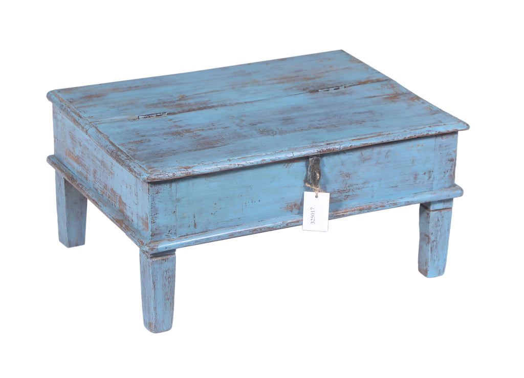 Table basse ancienne coffre en bois bleu