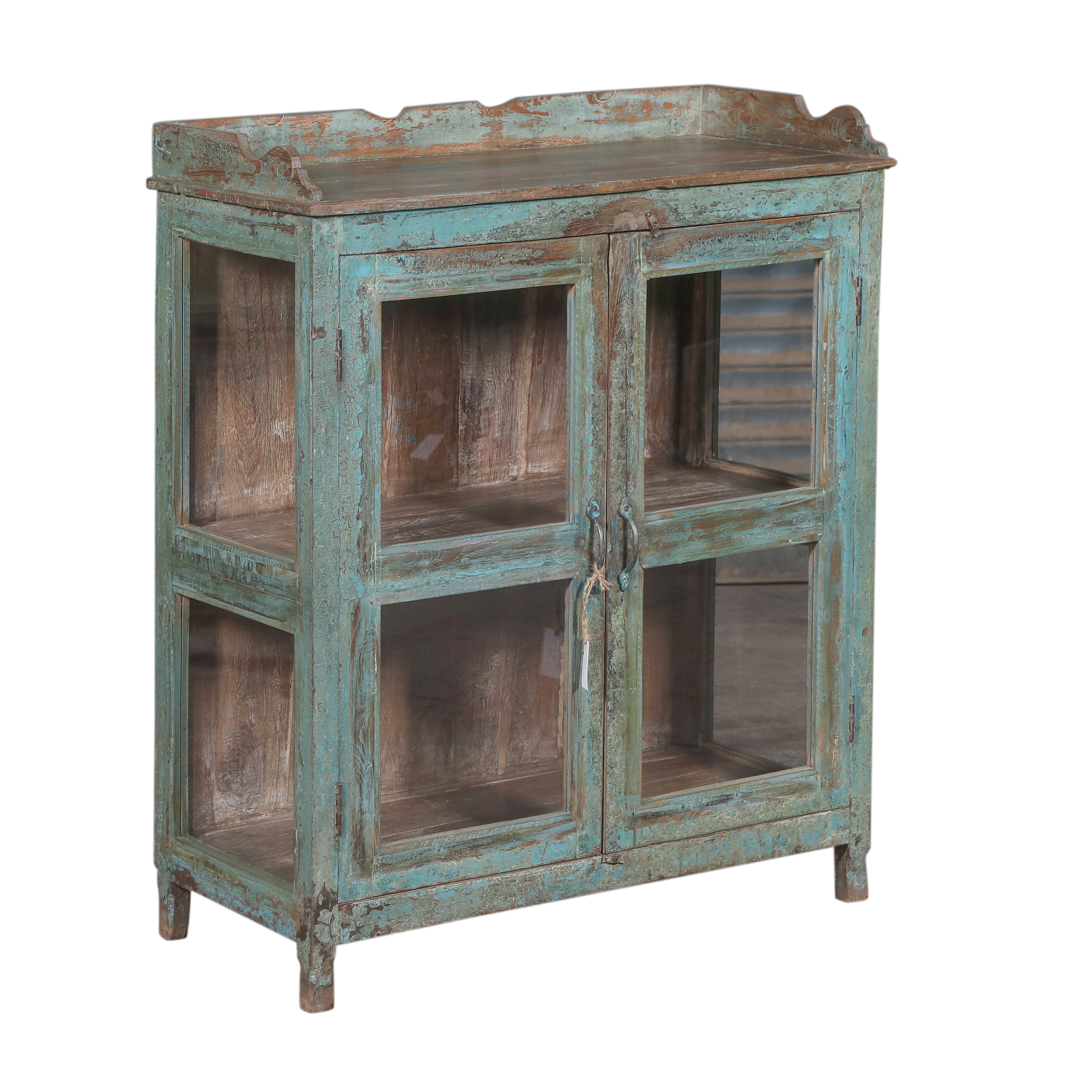 Vitrine ancienne en bois patiné turquoise