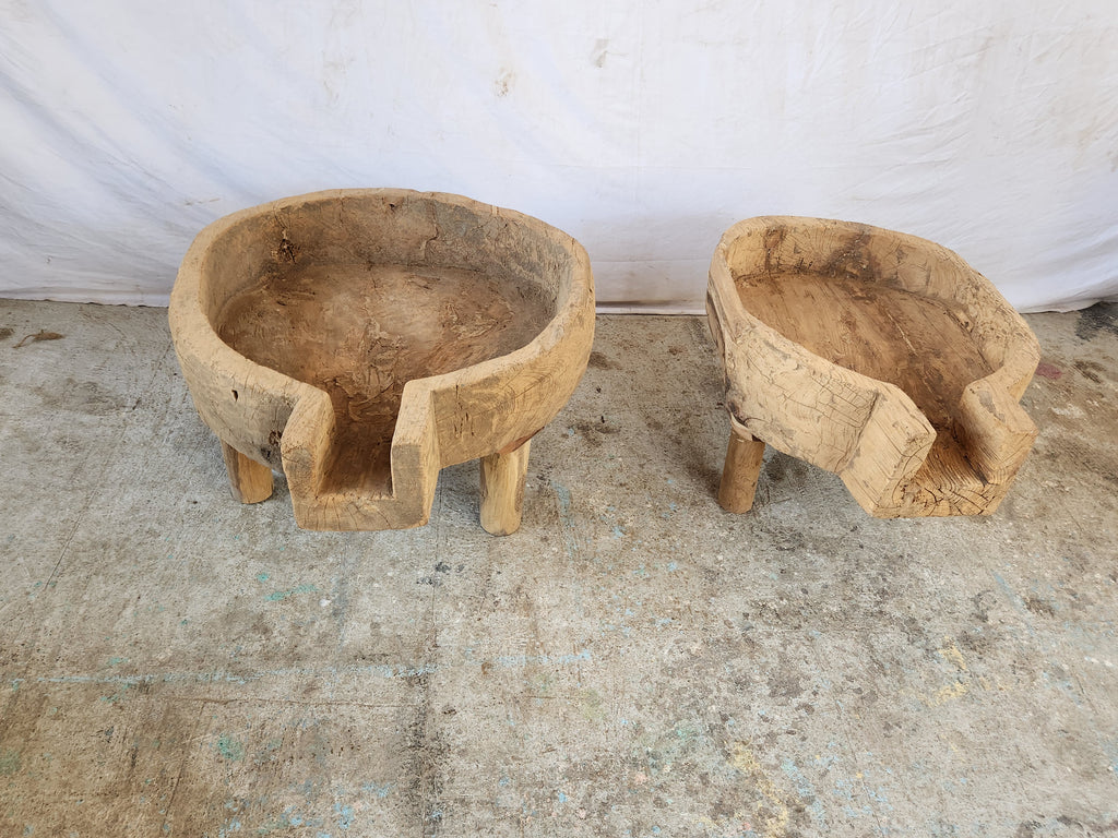 Ancienne base de pressoir détournée en table basse en bois massif