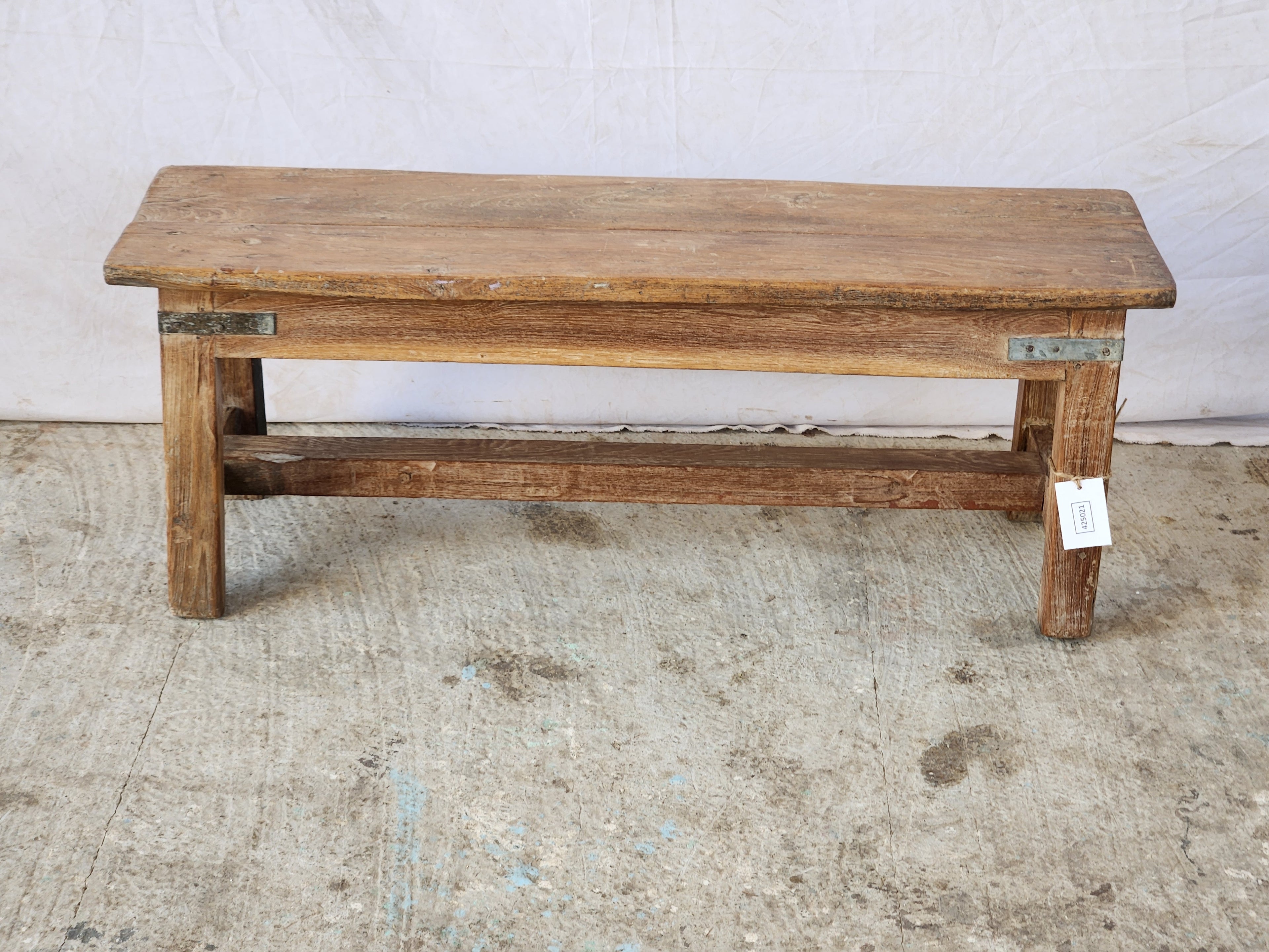 Banc ancien en bois patiné