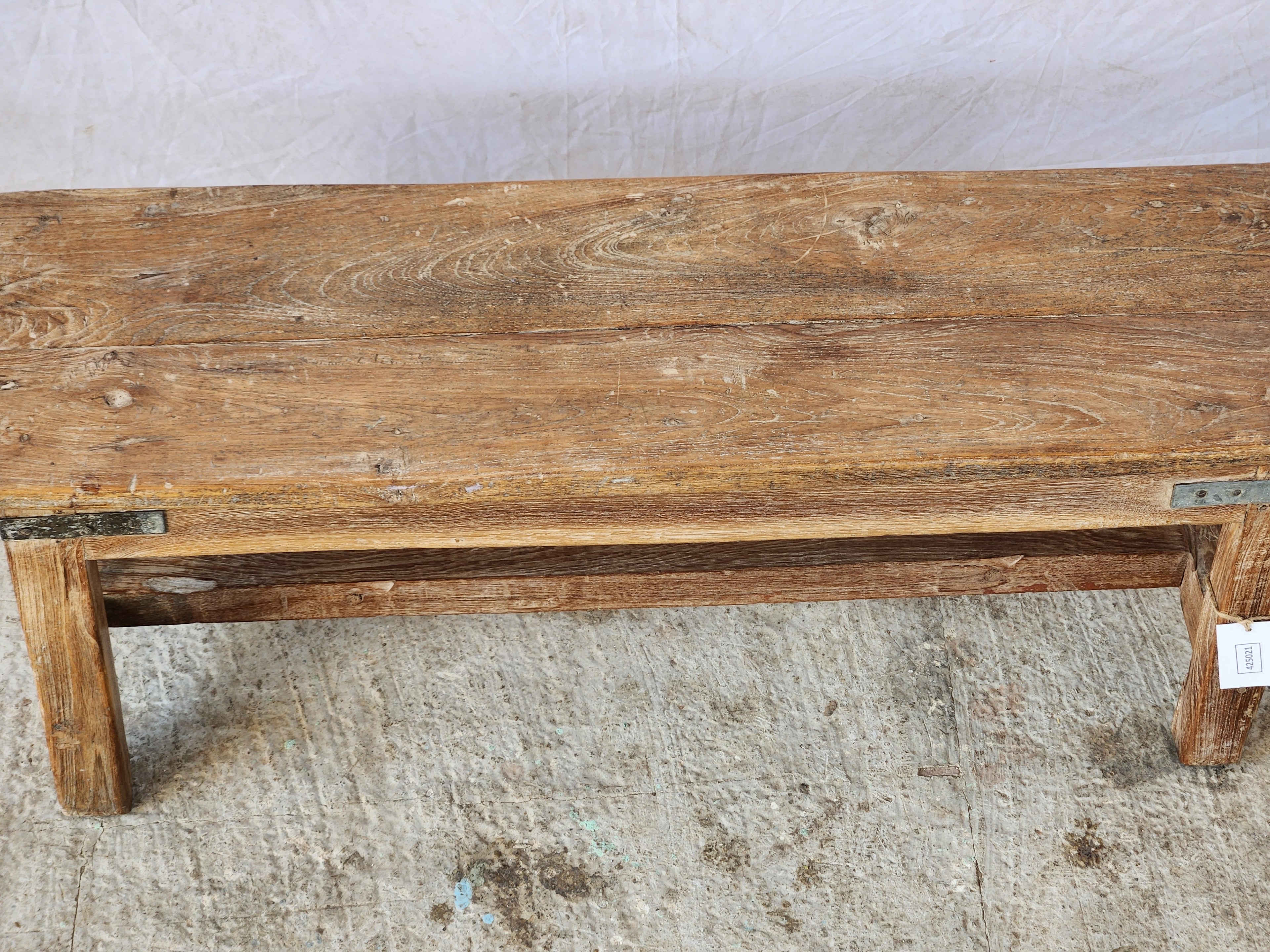 Banc ancien en bois patiné