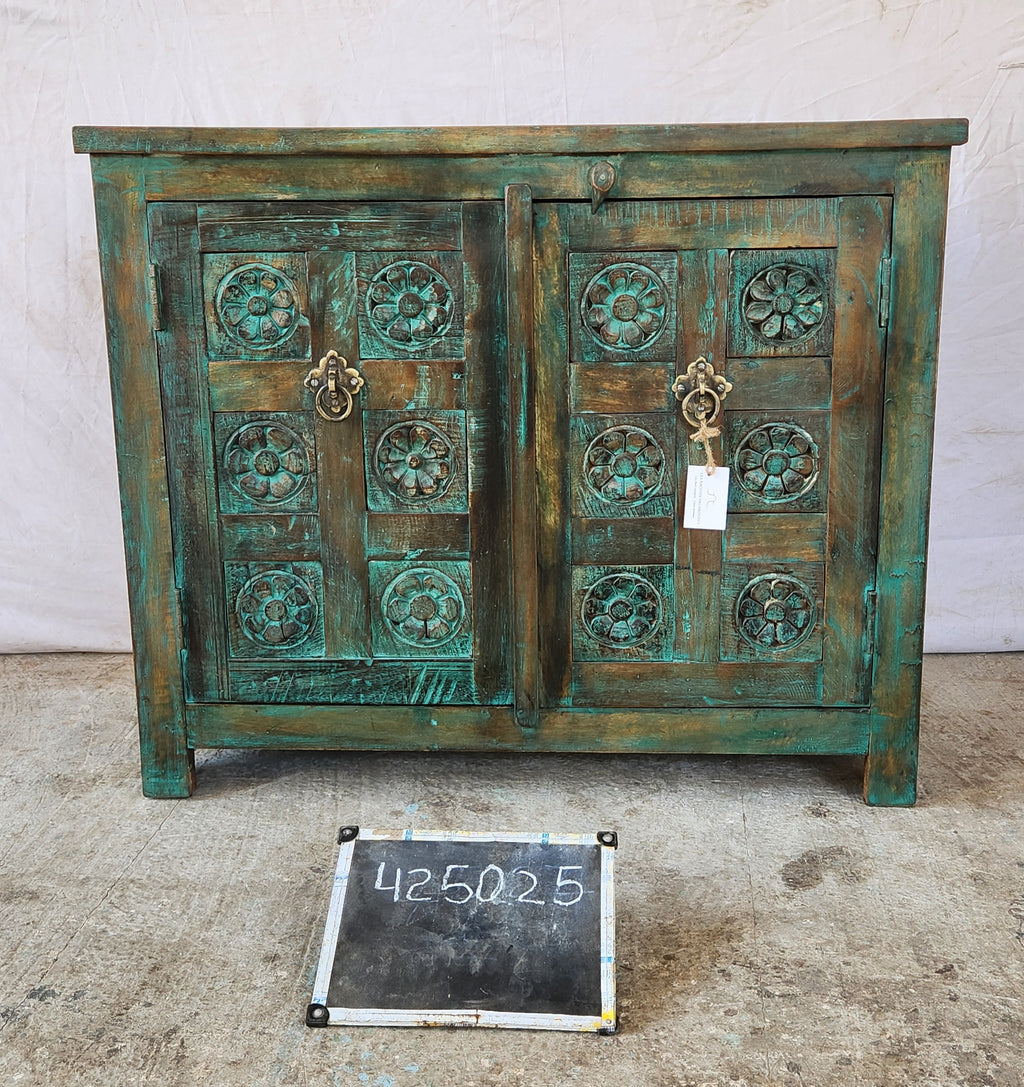 Buffet ancien turquoise sculpté