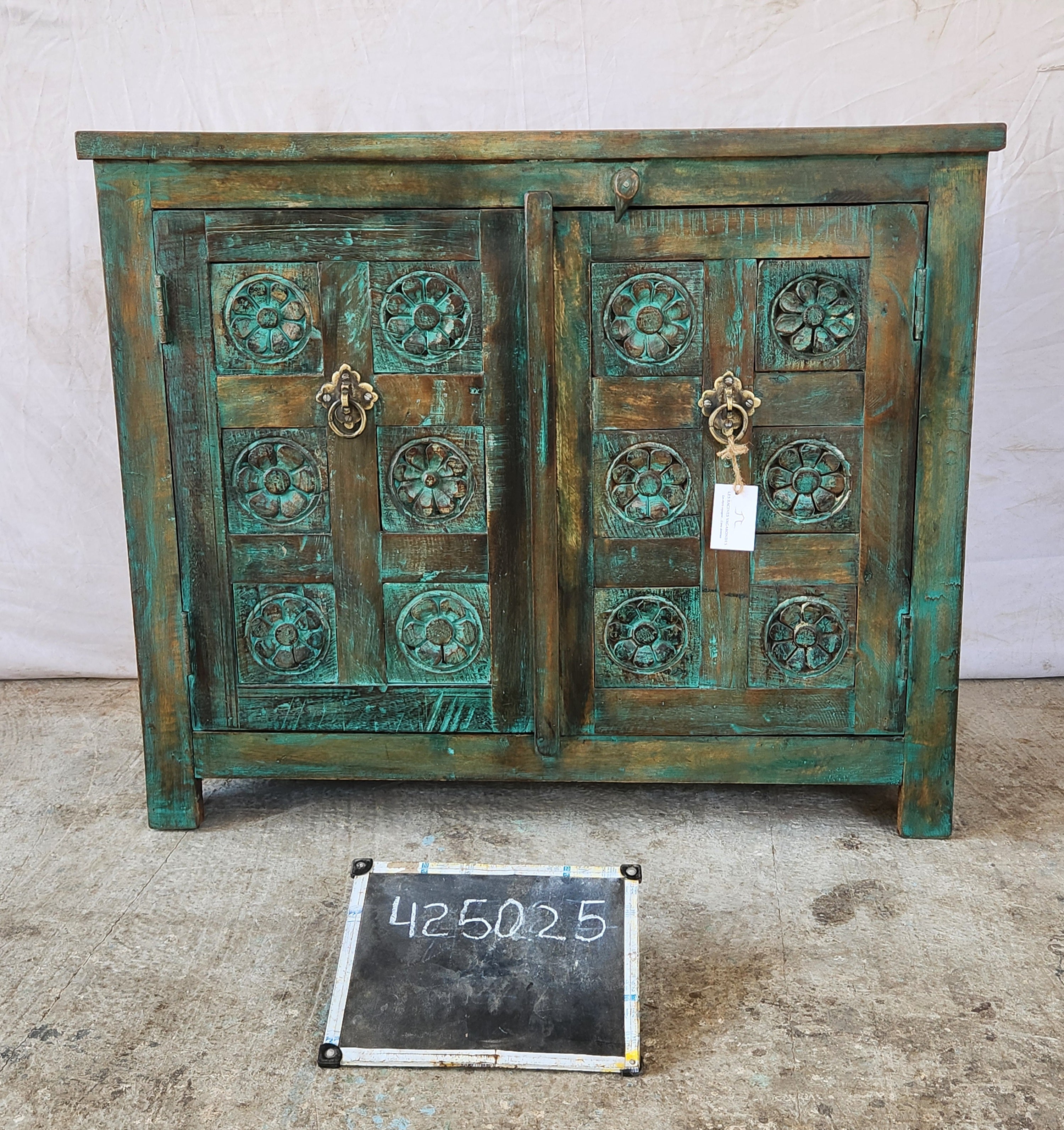 Buffet ancien turquoise sculpté