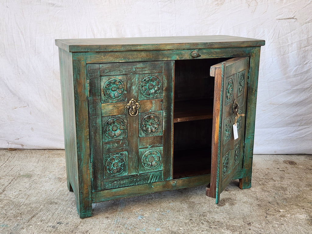 Buffet ancien turquoise sculpté