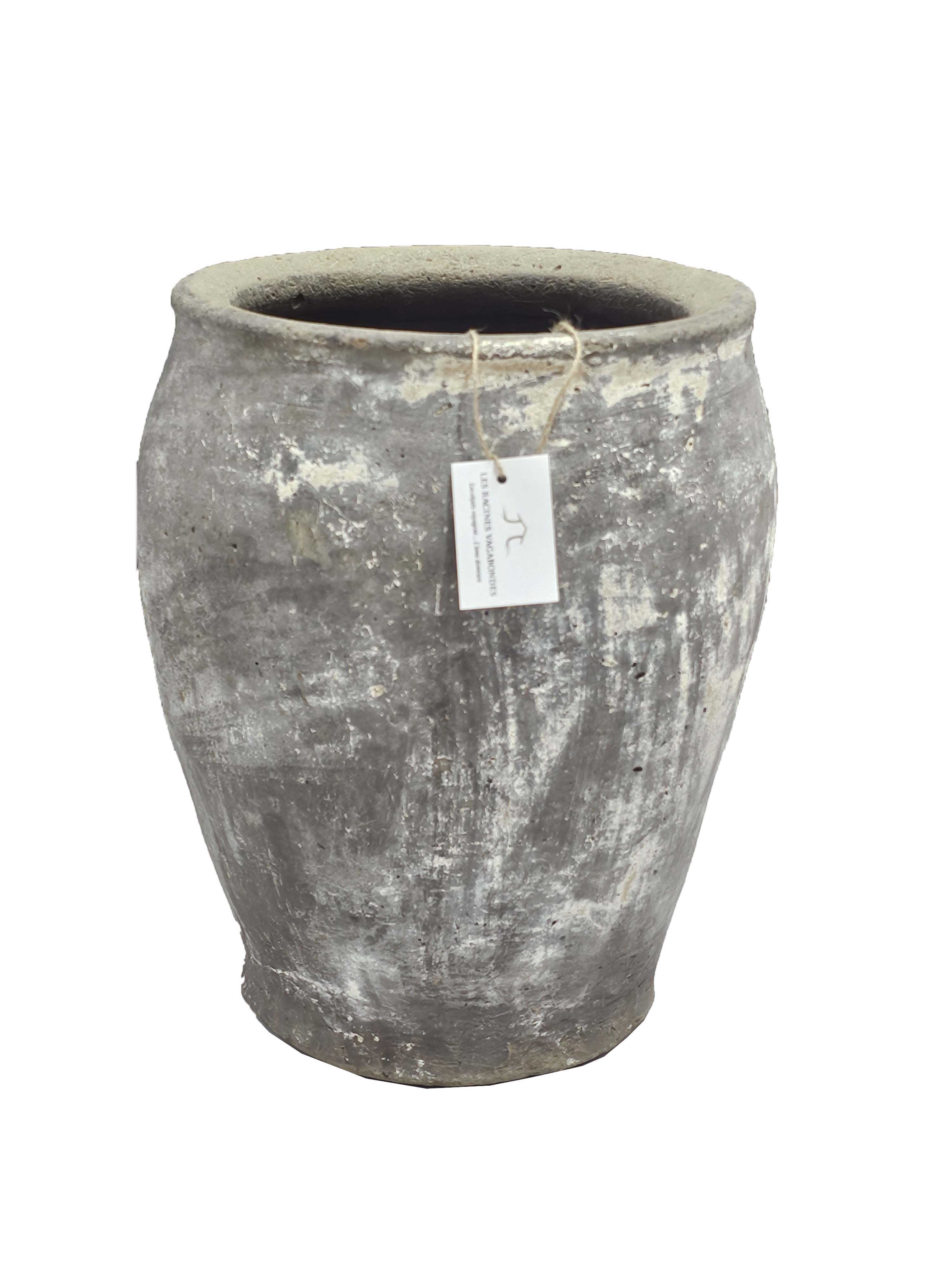 Petit pot ancien terre naturelle