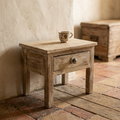 Petite table basse ancienne en bois brut avec tiroir