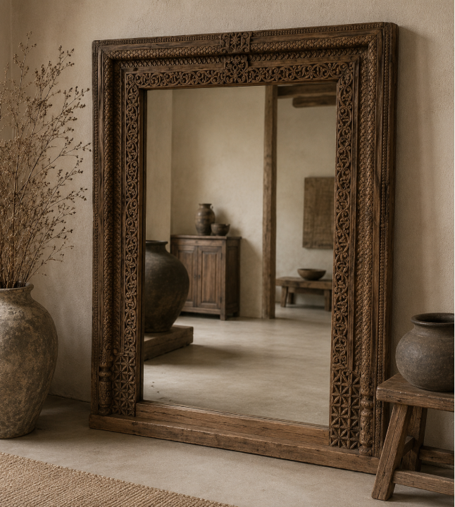 Grand miroir ancien sculpté