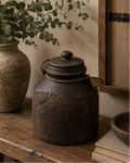 Pot ancien en bois avec couvercle