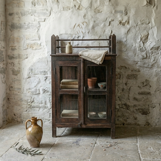 Petite vitrine ancienne en bois foncé et verre