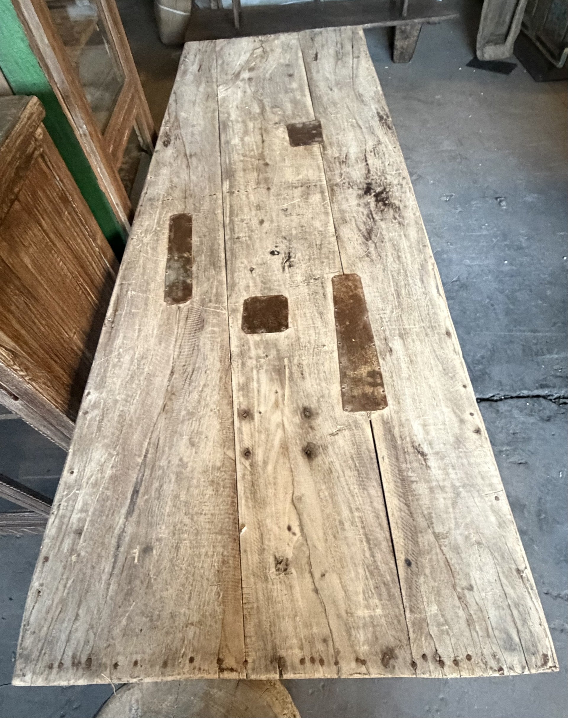 Console pliante ancienne en bois patiné